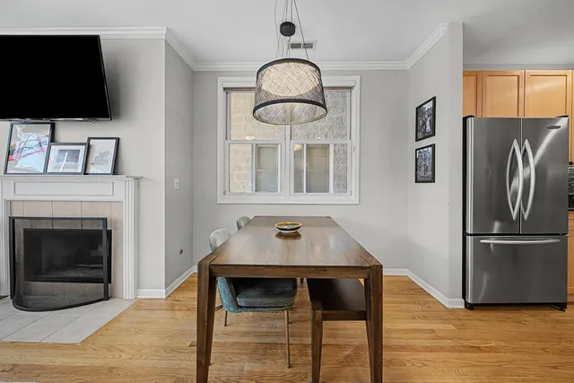 $615,000 | 1132 West Wolfram Street, Unit 2, Chicago, IL 60657