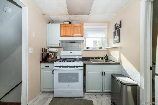 $899,000 | 24 5th Avenue, New Rochelle, NY 10801