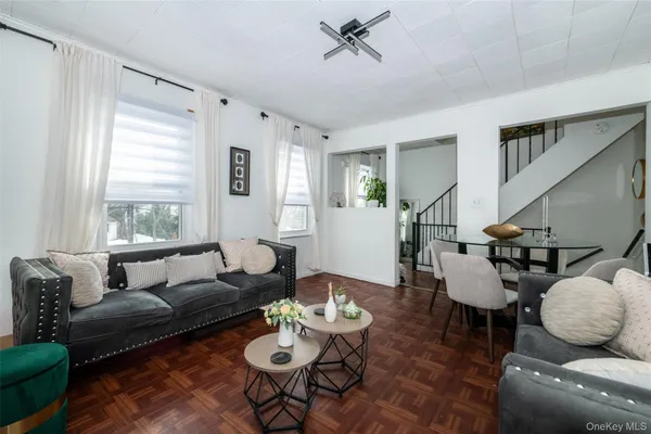 $899,000 | 24 5th Avenue, New Rochelle, NY 10801