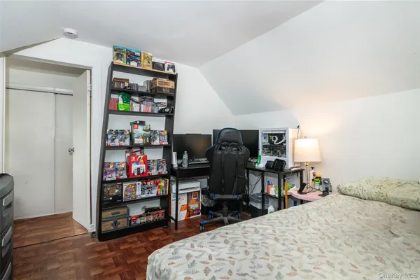 $899,000 | 24 5th Avenue, New Rochelle, NY 10801
