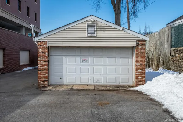 $899,000 | 24 5th Avenue, New Rochelle, NY 10801