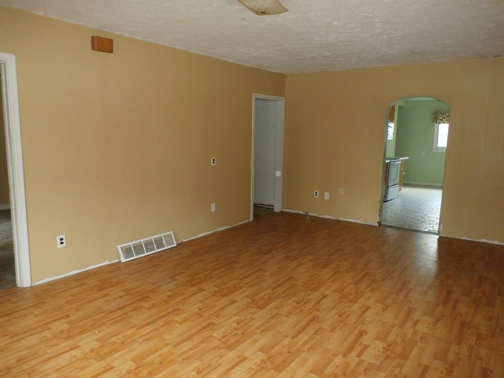 268 Big Knob Road, Unit B Rochester, PA 15074 - Photo 10 of 21
