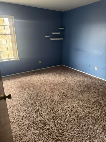 $1,300 | 19601 West 12 Mile Road, Unit 202, Southfield, MI 48076