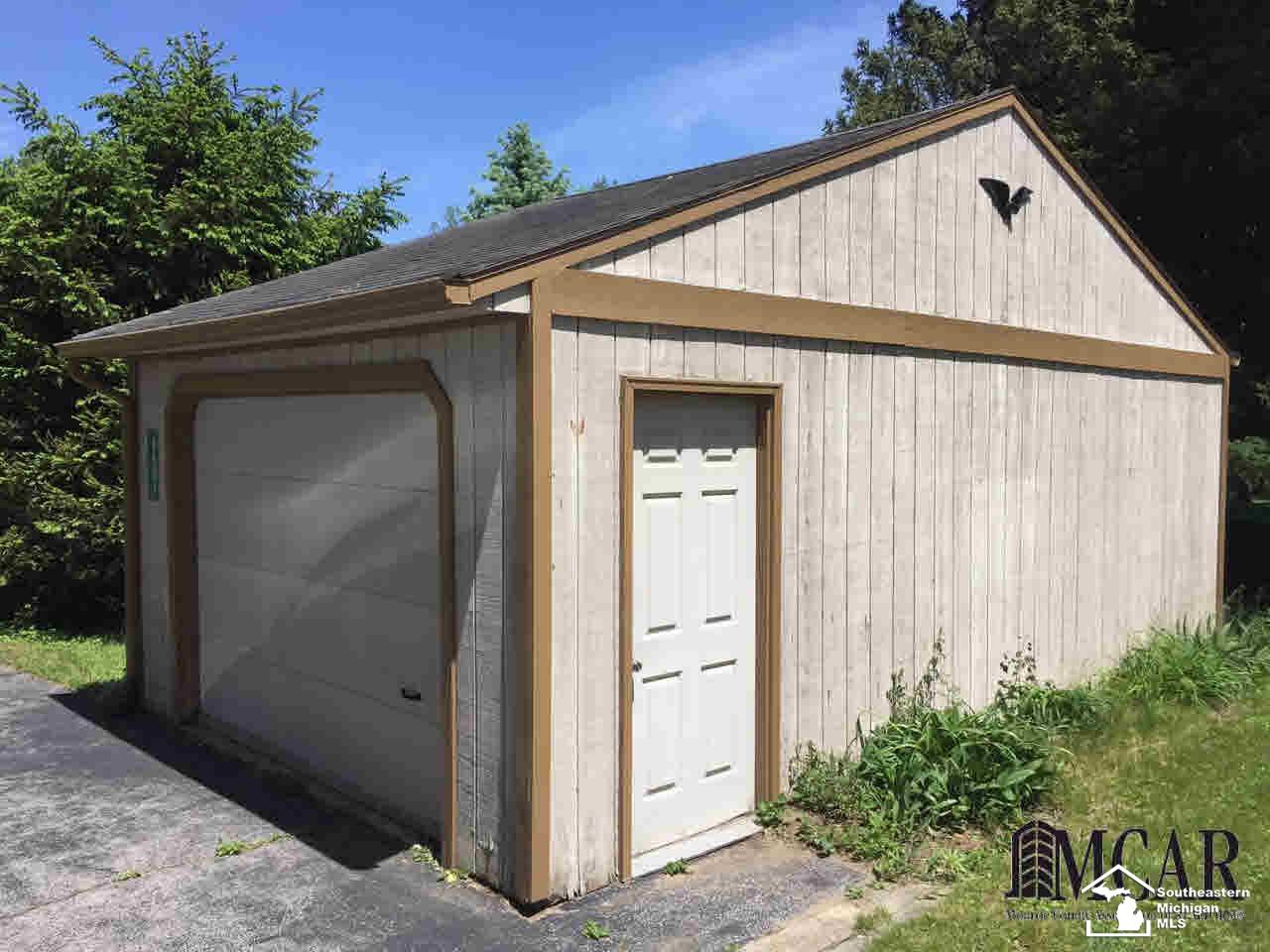 8621 Summerfield Road Petersburg, MI 49270 - Photo 5 of 16 Extra Garage