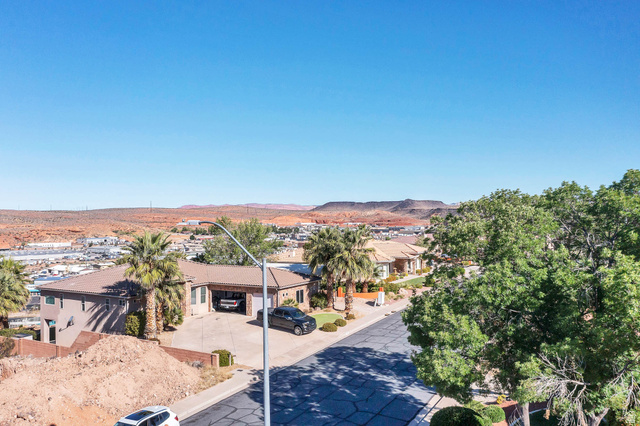 318 North Crest Line Circle, Unit 21 St. George, UT 84790 - Photo 12 of 16