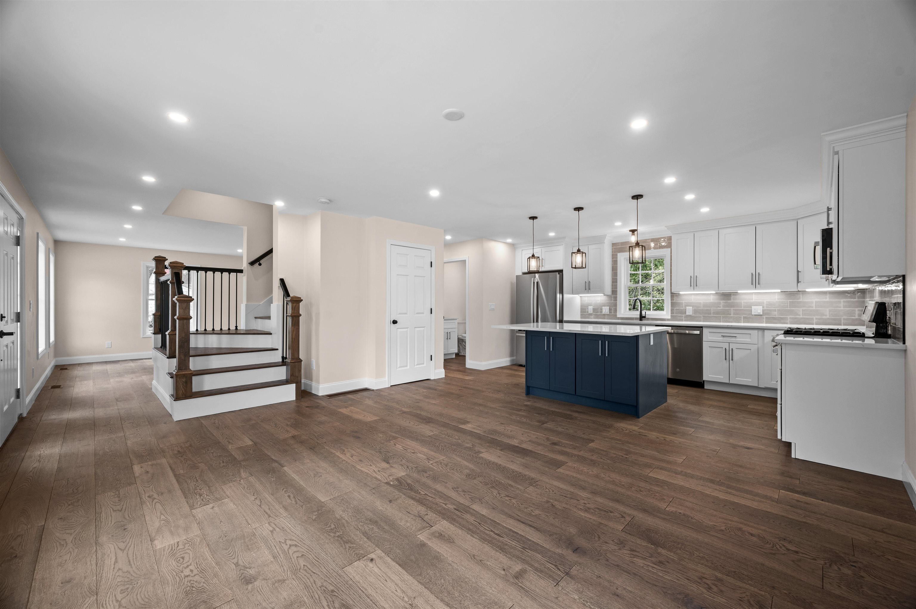 335 Raymond Road Chester, NH 03036 - Photo 7 of 29