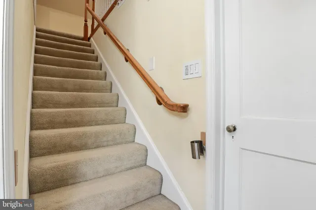 $300,000 | 357 Old Garden Lane, York, PA 17403