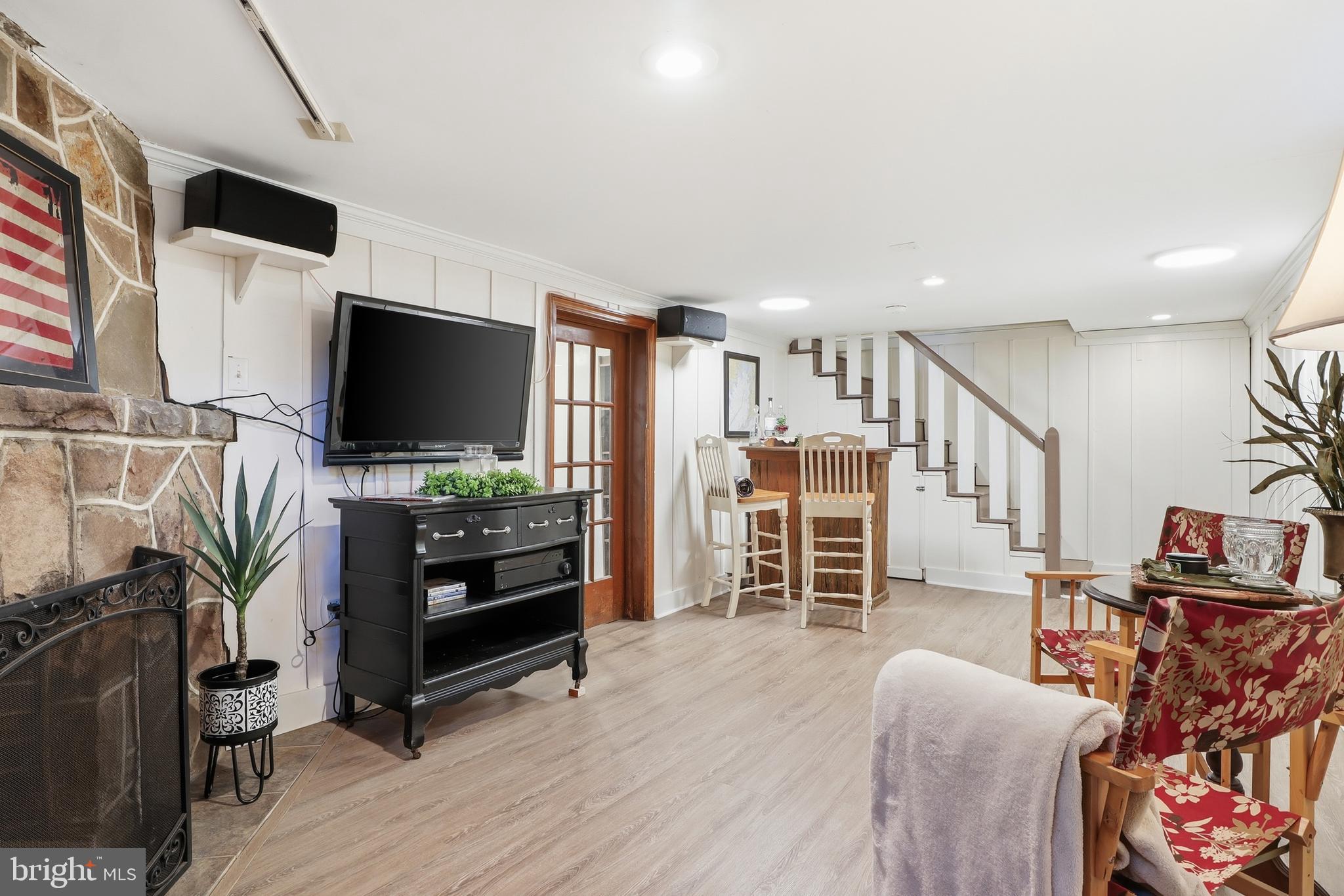 357 Old Garden Lane York, PA 17403 - Photo 32 of 62 a livingroom with furniture wooden floor and windows