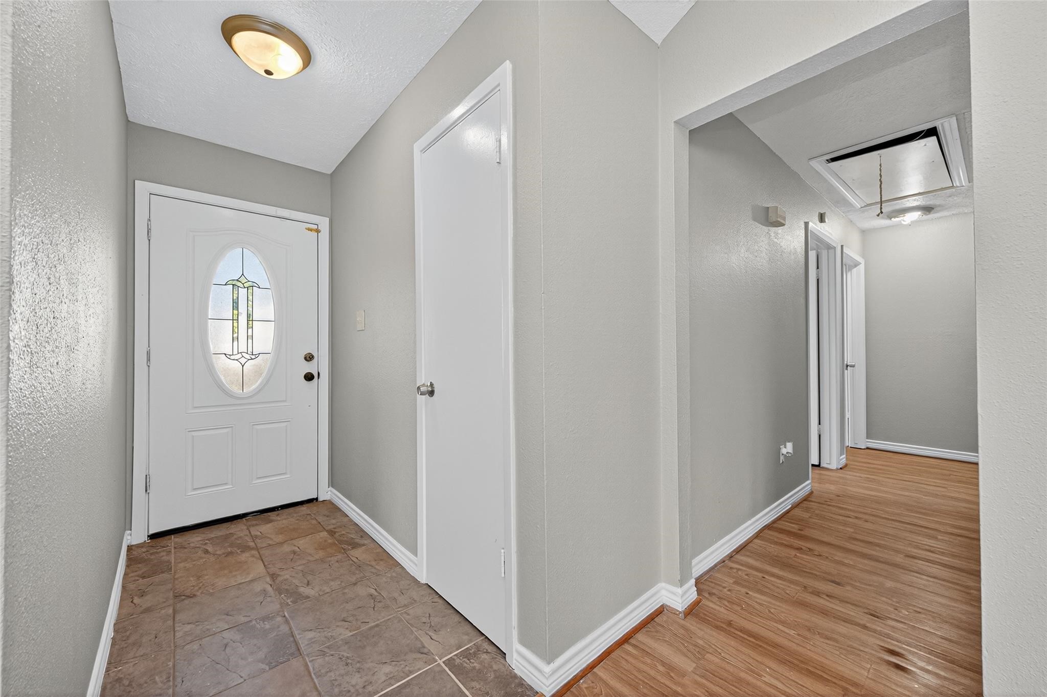5834 Fallengate Drive Spring, TX 77373 - Photo 9 of 15 Gallery Image 9