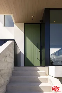 $5,295,000 | 5208 Sanchez Drive, Los Angeles, CA 90008