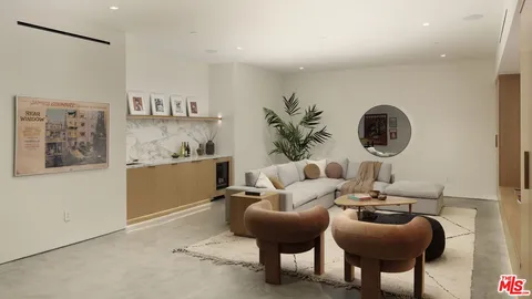 $5,295,000 | 5208 Sanchez Drive, Los Angeles, CA 90008