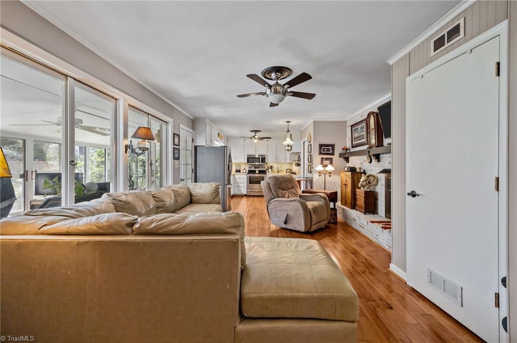 709 Overbrook Drive High Point, NC 27262 - Photo 11 of 42