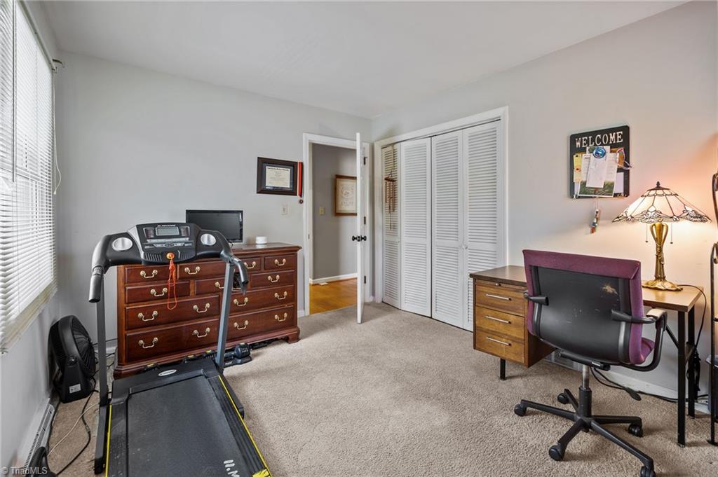 709 Overbrook Drive High Point, NC 27262 - Photo 15 of 42