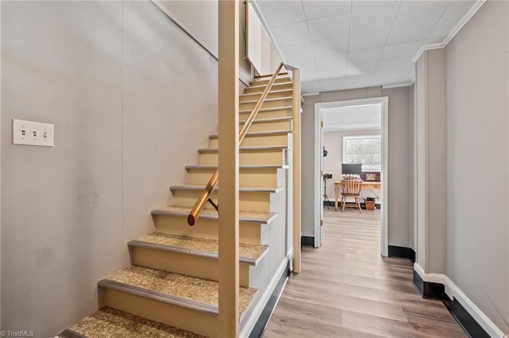 709 Overbrook Drive High Point, NC 27262 - Photo 25 of 42