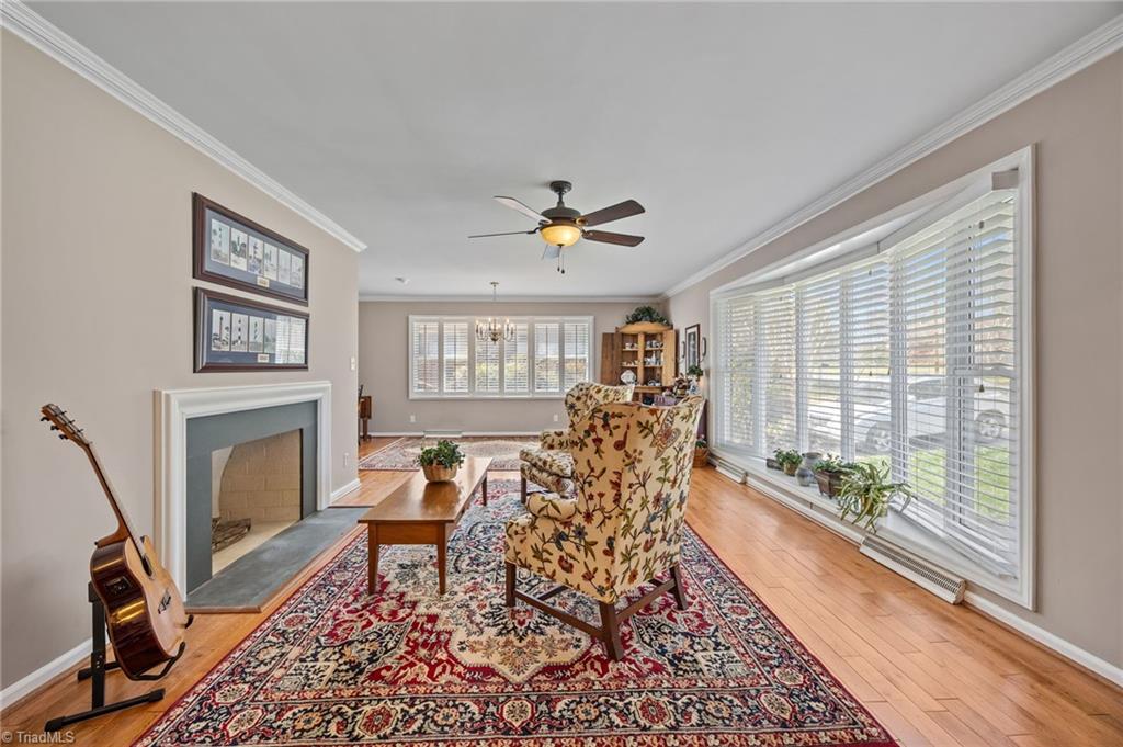 709 Overbrook Drive High Point, NC 27262 - Photo 3 of 42