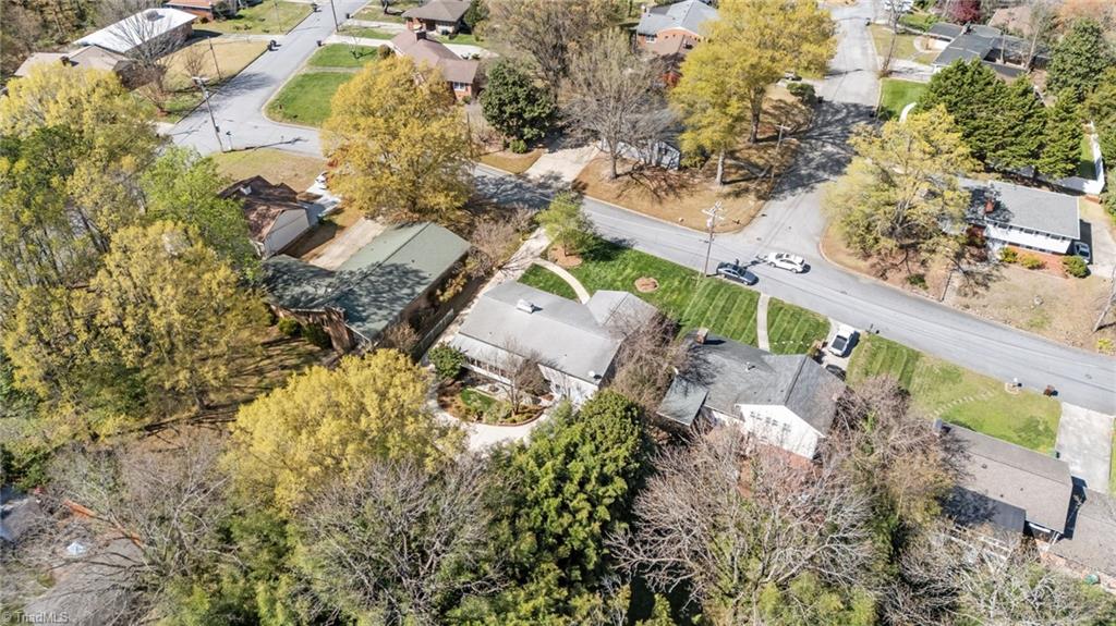 709 Overbrook Drive High Point, NC 27262 - Photo 35 of 42