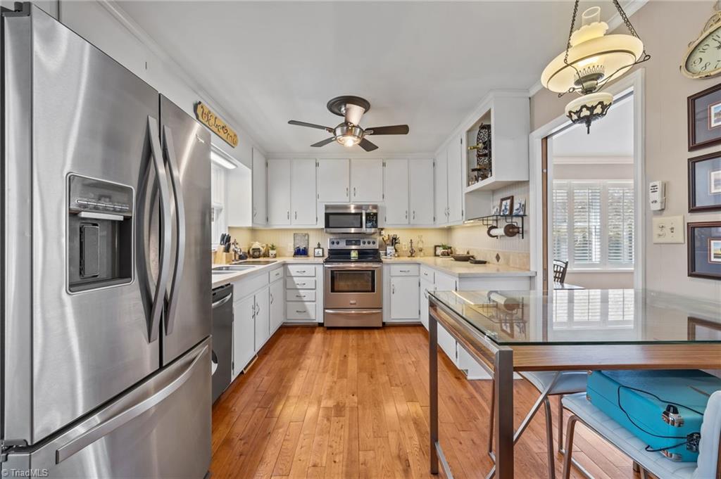 709 Overbrook Drive High Point, NC 27262 - Photo 6 of 42