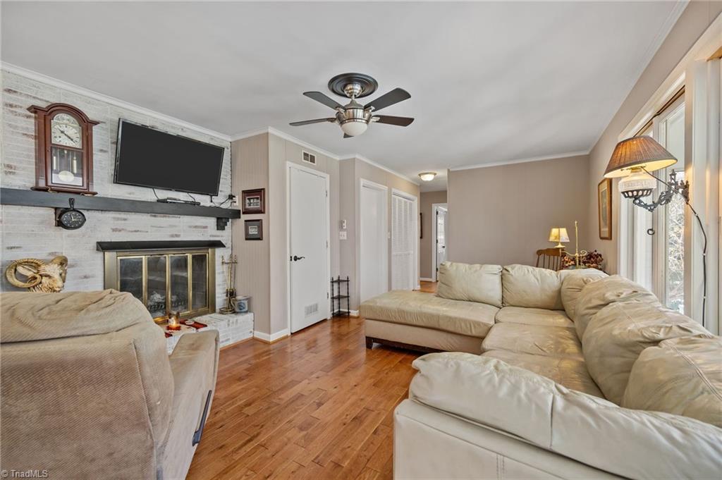 709 Overbrook Drive High Point, NC 27262 - Photo 10 of 42