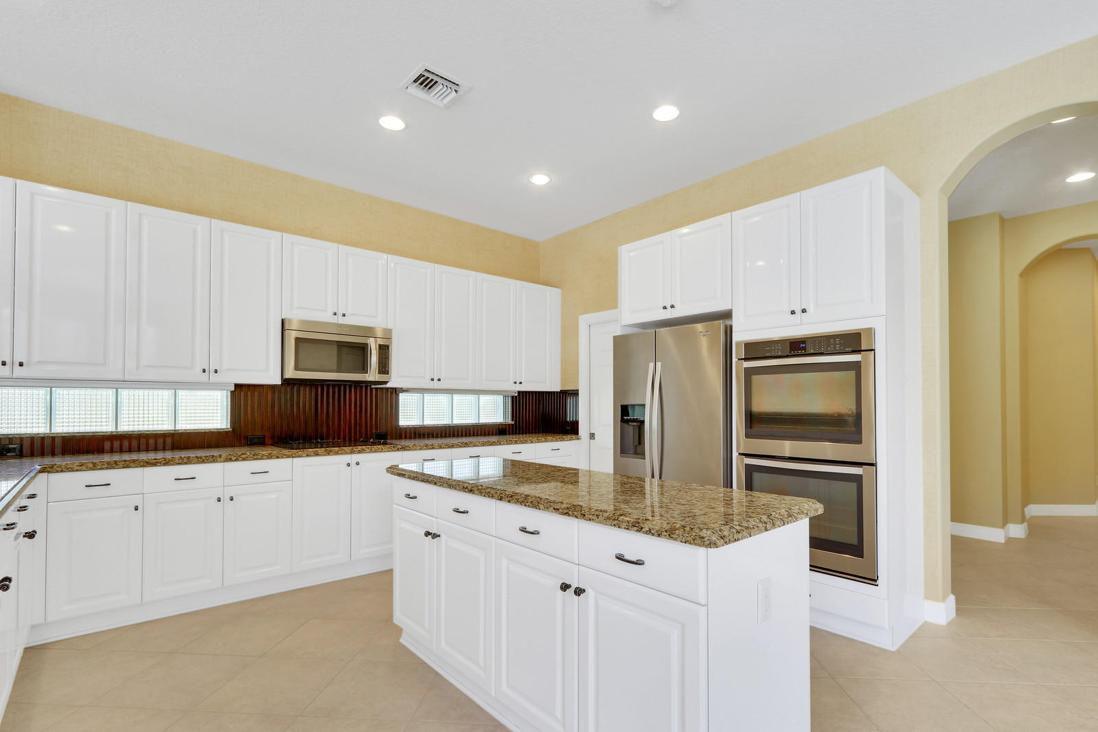 128 Bryce Lane Jupiter, FL 33458 - Photo 16 of 40 10_Image8_mls