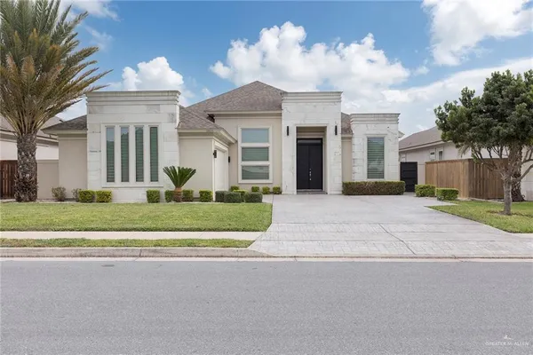 $3,500 | 2521 South J Street, McAllen, TX 78503