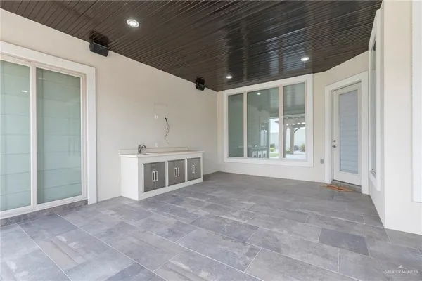 $3,500 | 2521 South J Street, McAllen, TX 78503