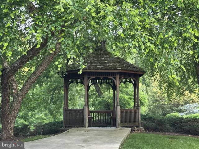 $228,000 | 2904 North Leisure World Boulevard, Unit 211, Silver Spring, MD 20906