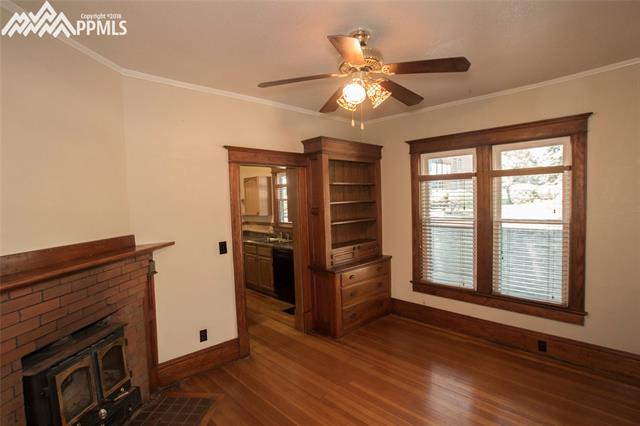 103 West Cheyenne Road Colorado Springs, CO 80906 - Photo 13 of 33
