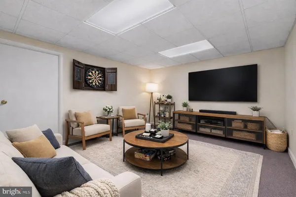 $575,000 | 1625 Arrowwood Drive, Easton, PA 18040