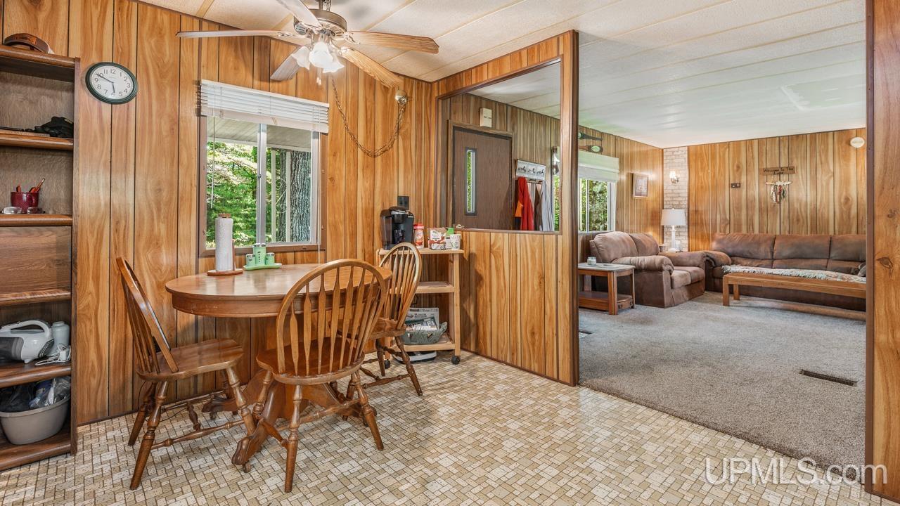 8923 25 Rd Garden Garden, MI 49835 - Photo 12 of 21