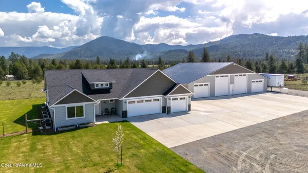 $1,194,000 | 24812 North Old Highway 95, Athol, ID 83801