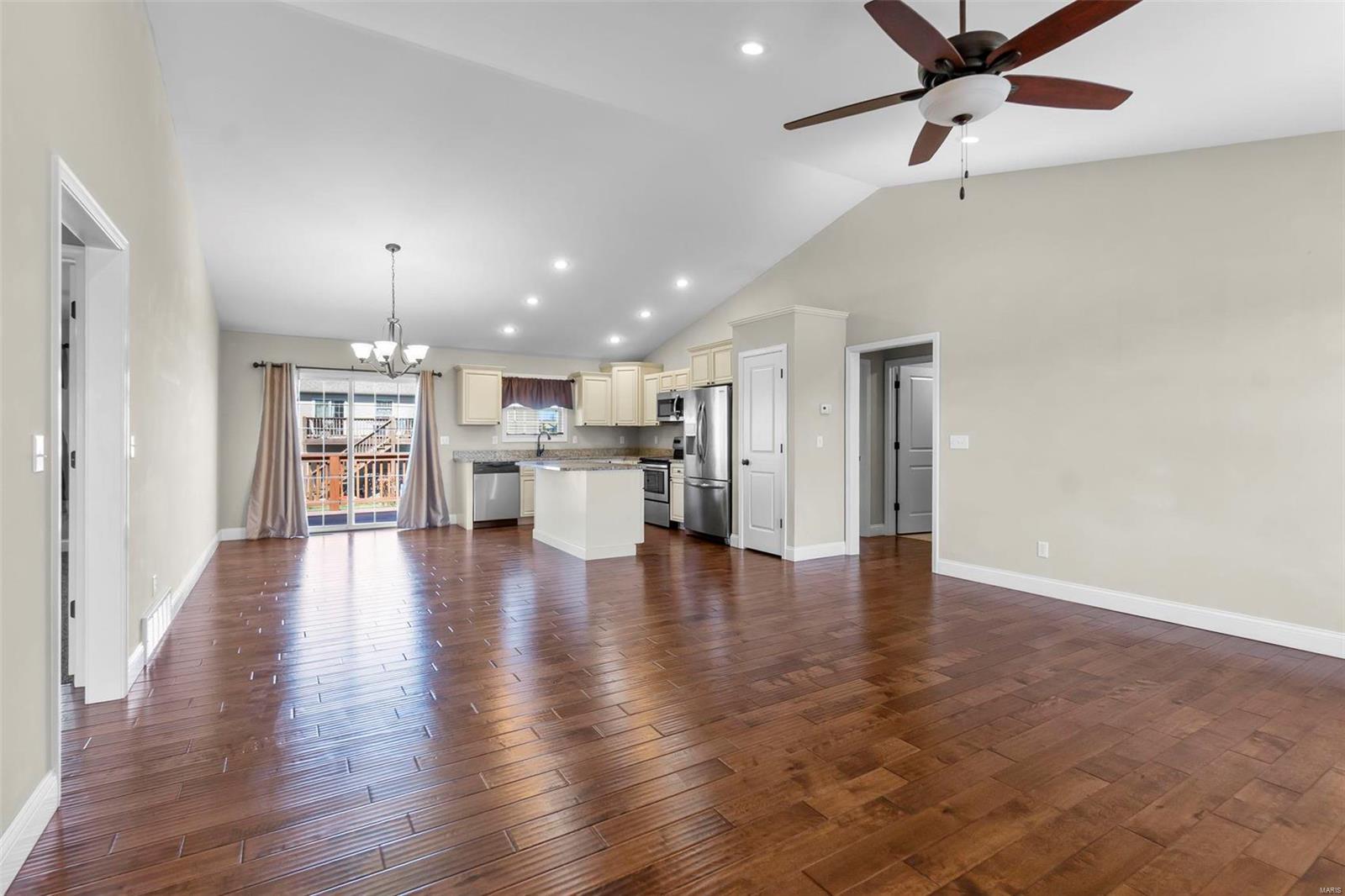 2504 Jonathan Drive Jackson, MO 63755 - Photo 3 of 37