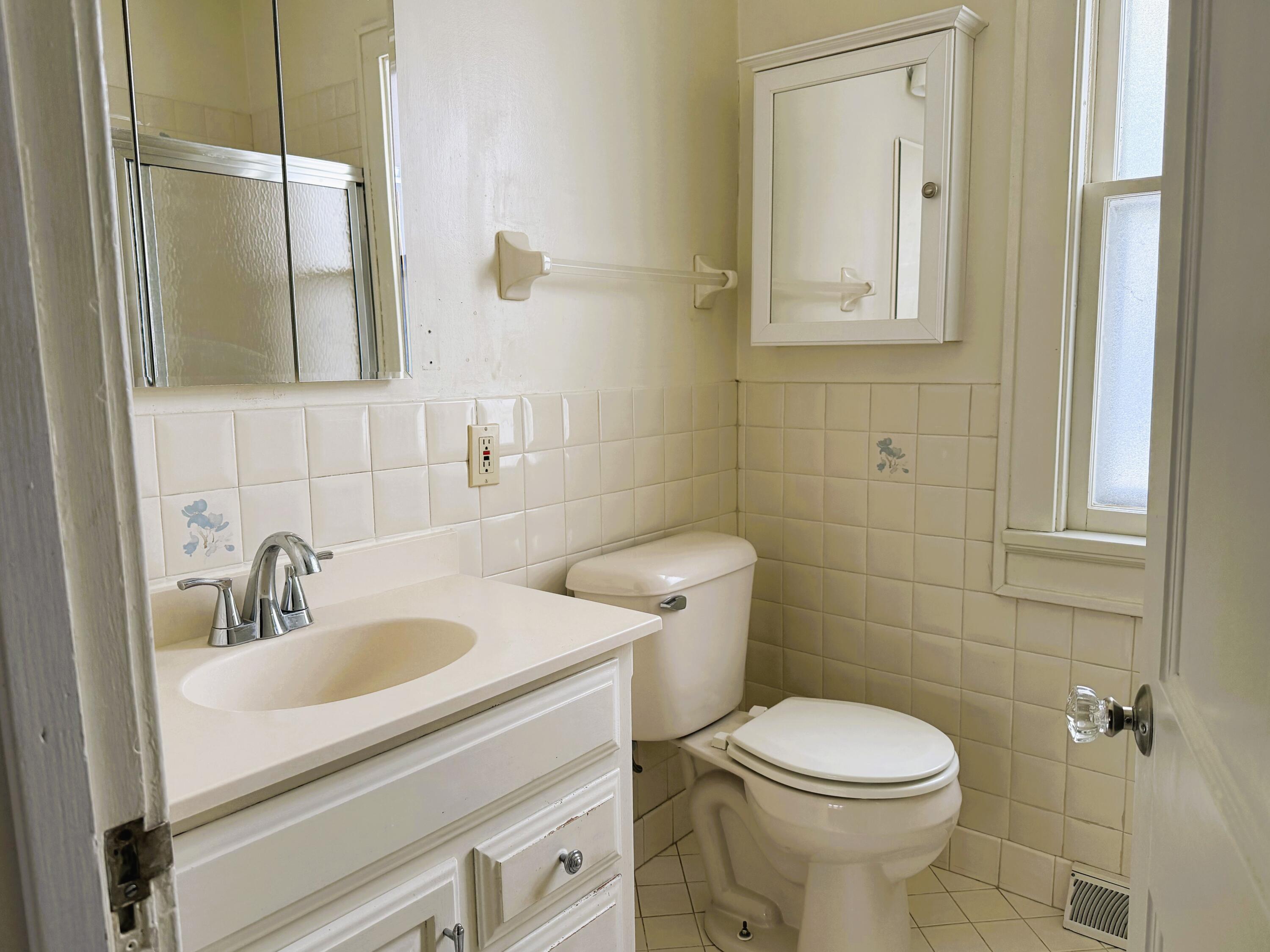 1904 North 83rd Street Wauwatosa, WI 53213 - Photo 18 of 29 Full Bath on Main w/ SOT