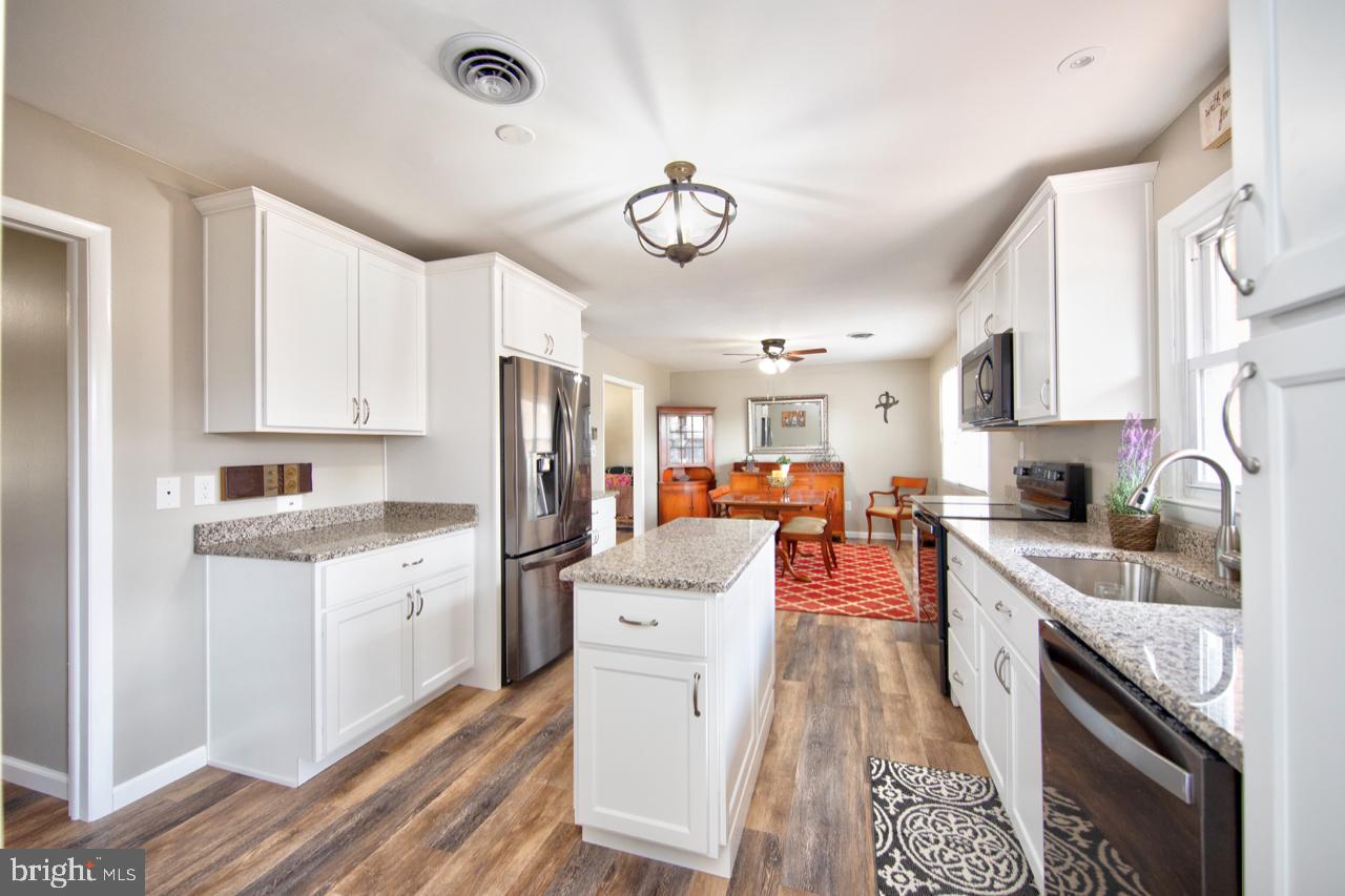 3517 Farm Road Aberdeen, MD 21001 - Photo 3 of 26 Kitchen
