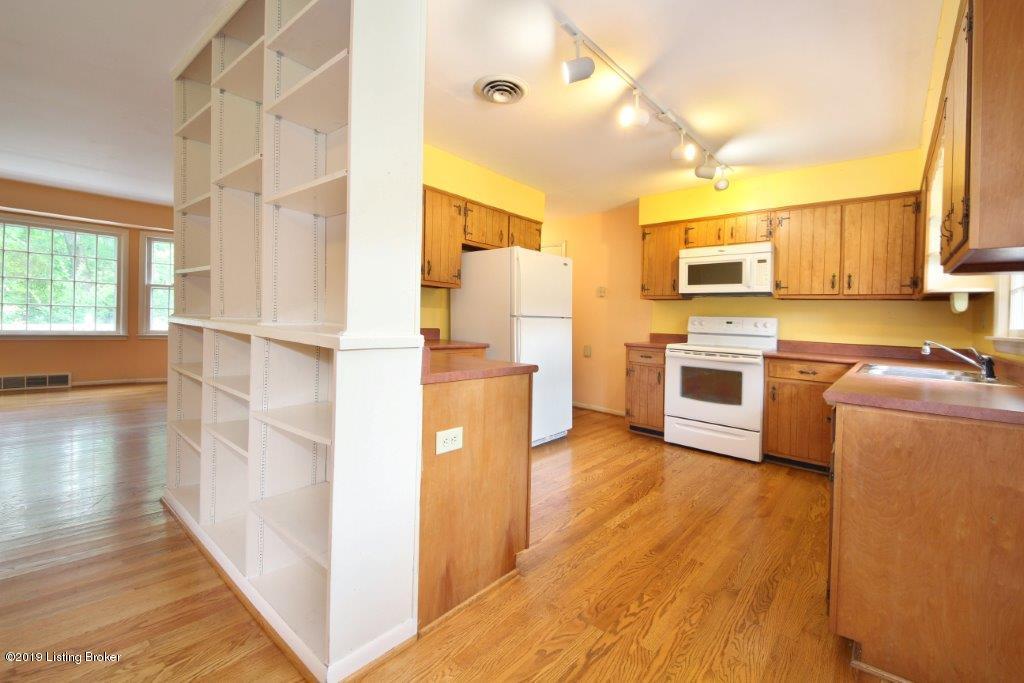 2404 Evergreen Road Louisville, KY 40223 - Photo 22 of 29 IMG_9029-30