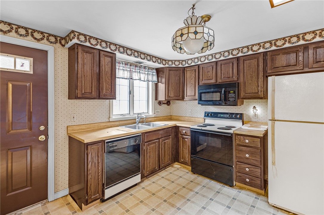 45 Joe Sweet Road Glocester, RI 02814 - Photo 38 of 42