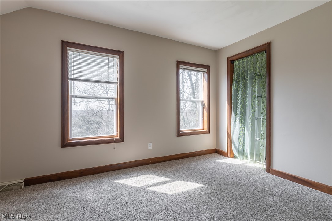 4533 Copley Road Akron, OH 44321 - Photo 21 of 26