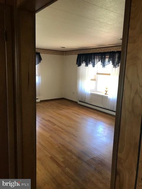 4510 Salem Bottom Road Westminster, MD 21157 - Photo 9 of 20 Living Room