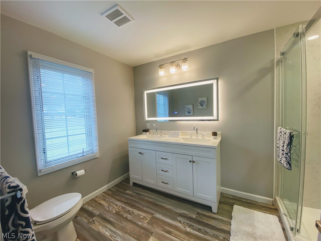 5110 West Pleasant Valley Road Cleveland, OH 44129 - Photo 12 of 27 Bath 1