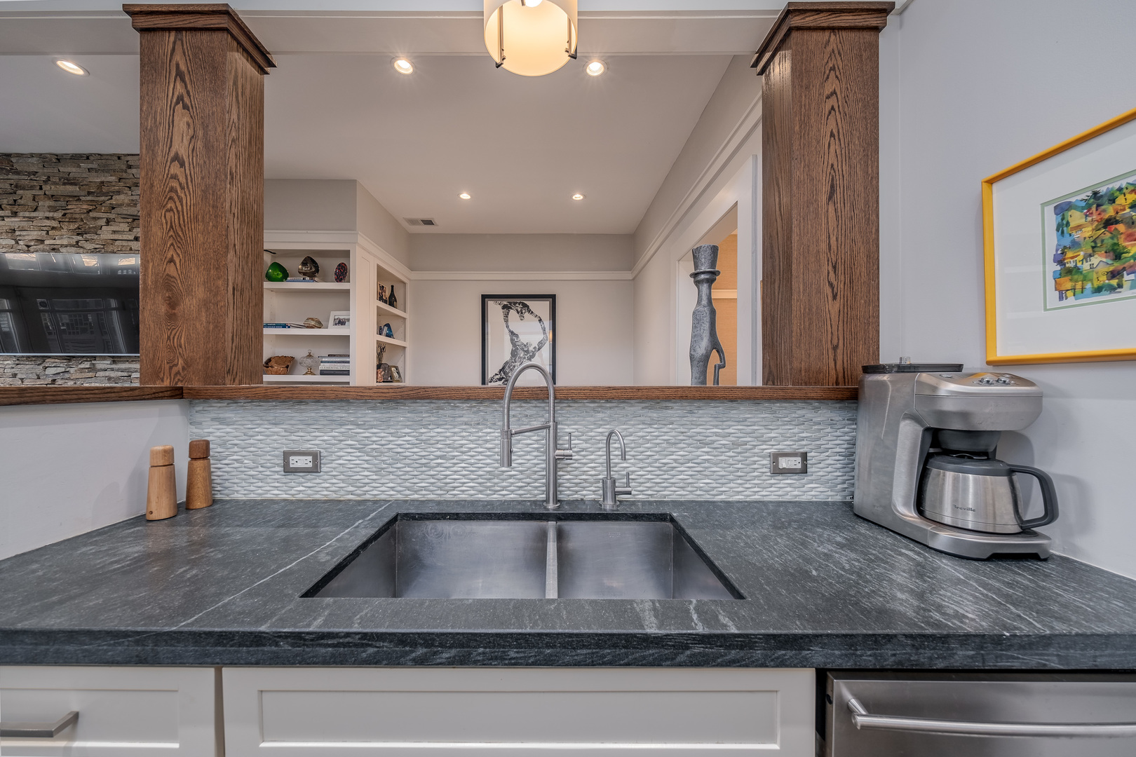 2903 North Racine Avenue Chicago, IL 60657 - Photo 12 of 29