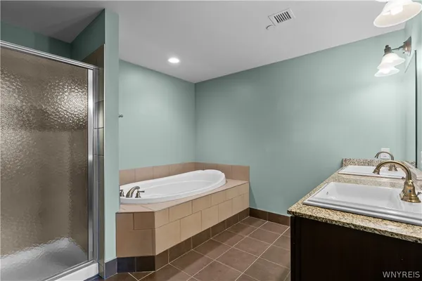 $385,000 | 149 Swan Street, Unit 206, Buffalo, NY 14203