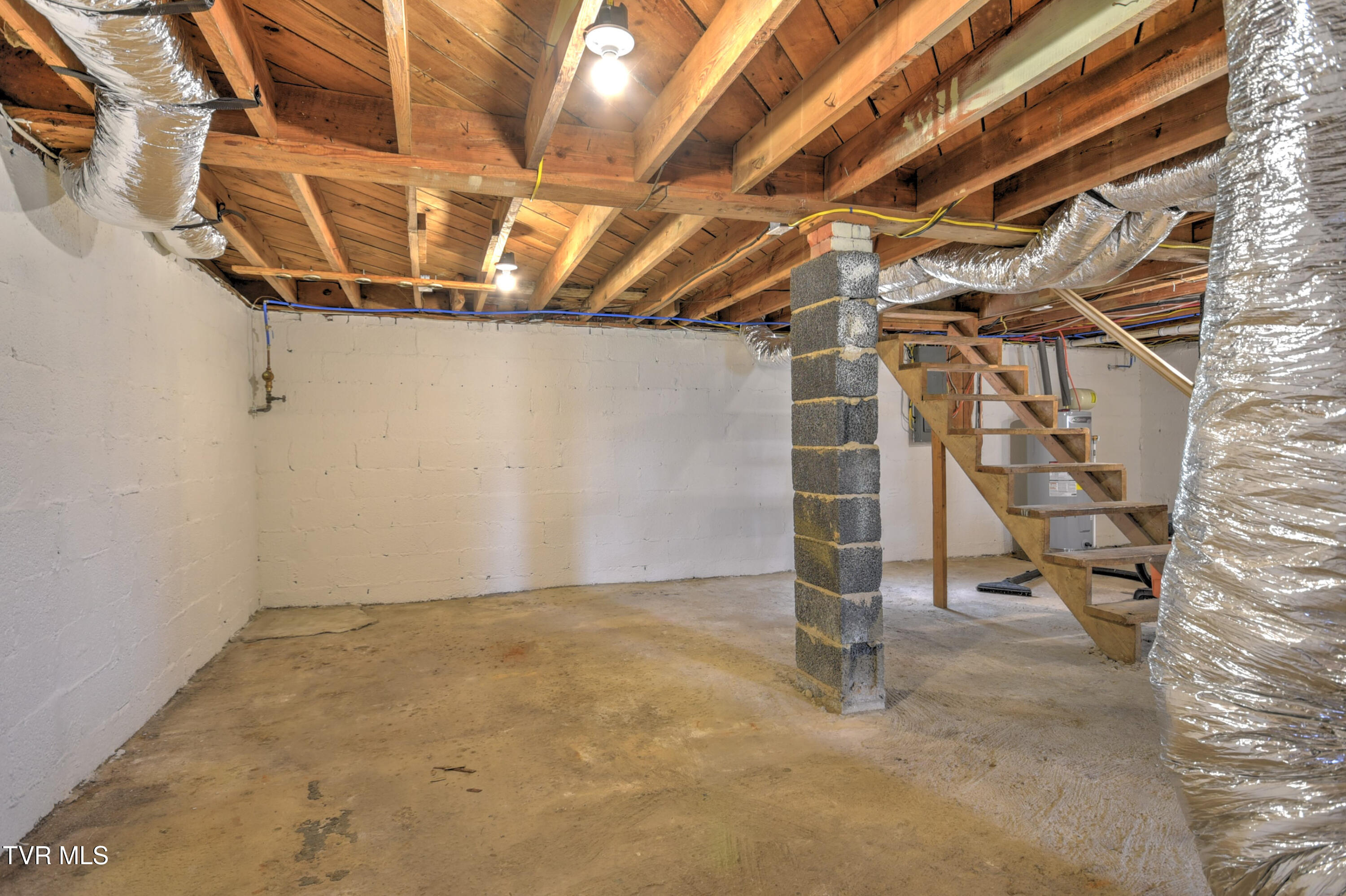 268 Cherokee Road Bristol, VA 24201 - Photo 34 of 43 2678 Cherokee DB-37