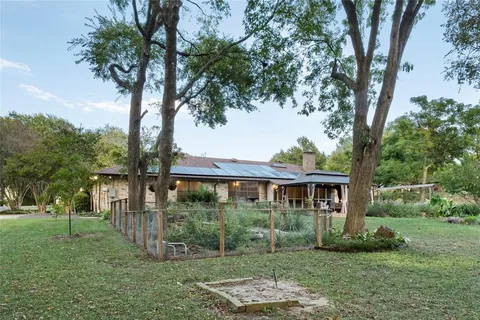 $525,000 | 1140 Stoney Creek Drive, Cedar Hill, TX 75104