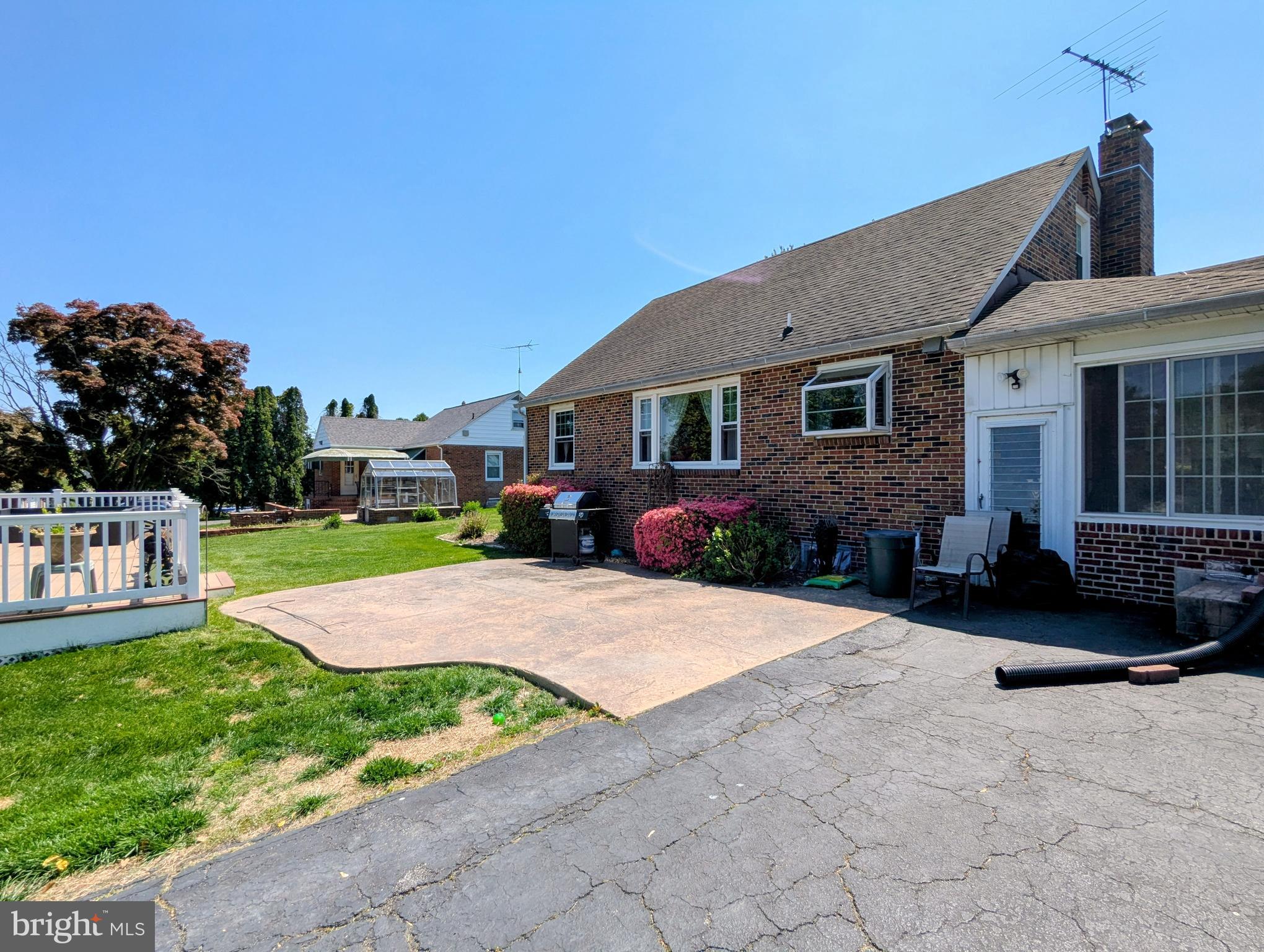 2922 Cub Hill Road Baltimore, MD 21234 - Photo 2 of 7
