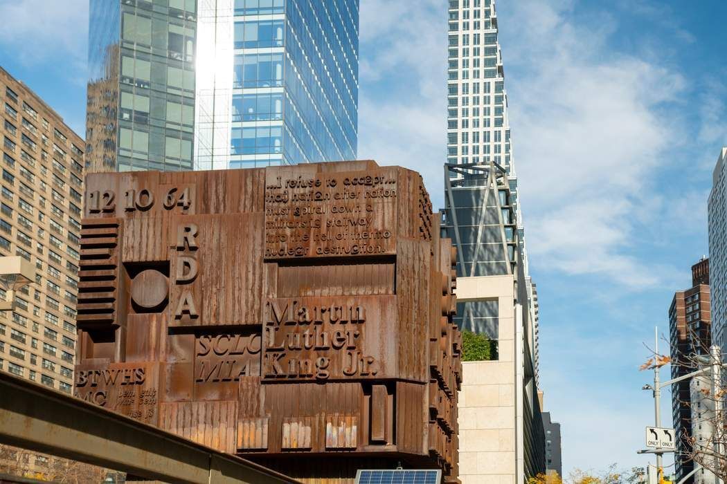 165 West 66th Street, Unit 3R Manhattan, NY 10023 - Photo 10 of 11 a sign on a building