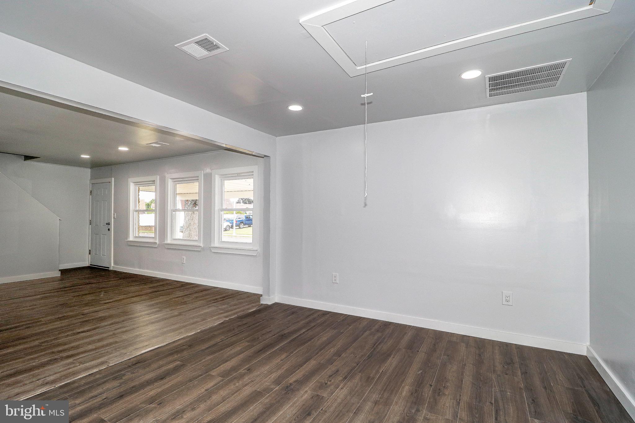 12 Indigo Road Levittown, PA 19057 - Photo 10 of 36