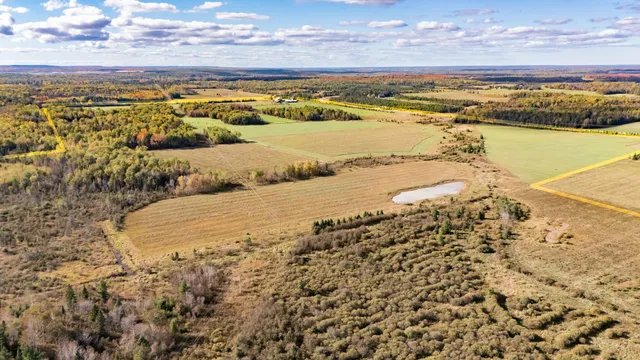 $1,200,000 | 9964 East M 48, Goetzville, MI 49736