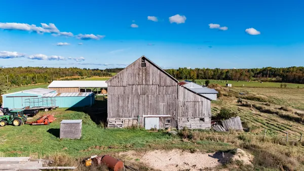 $1,200,000 | 9964 East M 48, Goetzville, MI 49736