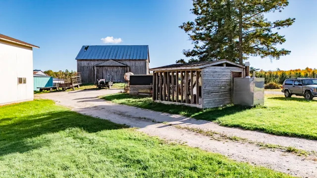 $1,200,000 | 9964 East M 48, Goetzville, MI 49736