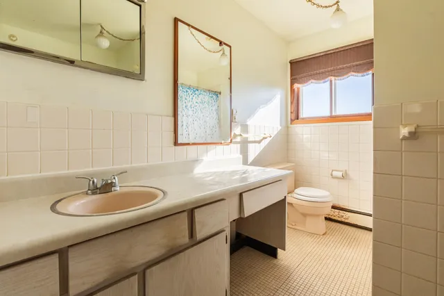 $1,200,000 | 9964 East M 48, Goetzville, MI 49736