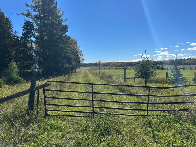 $1,200,000 | 9964 East M 48, Goetzville, MI 49736